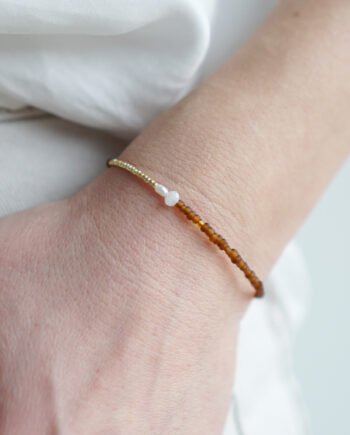 CYNAMON- bransoletka z kamieniem księżycowym i perłą