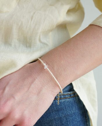 MGŁA - bransoletka z kamieniem księżycowym i perłą