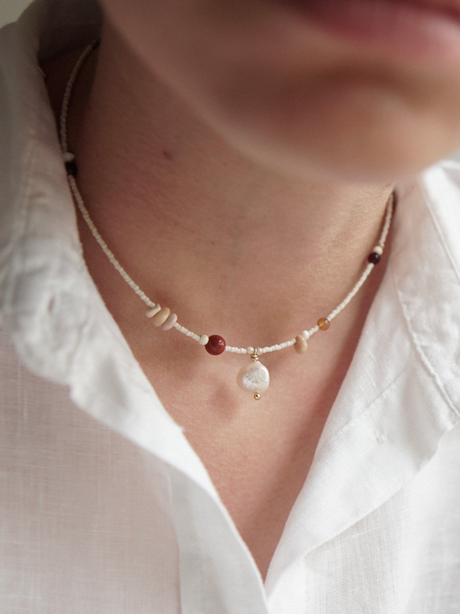 HEL - naszyjnik z perłą, jaspisem i spinelem