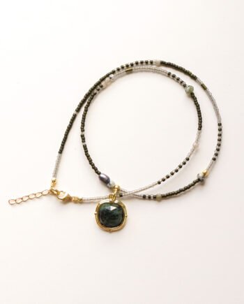 PRZEDWIOŚNIE – naszyjnik z epidotem, agatami, perłą i labradorytami | DOSTĘPNA MAŁA ILOŚĆ